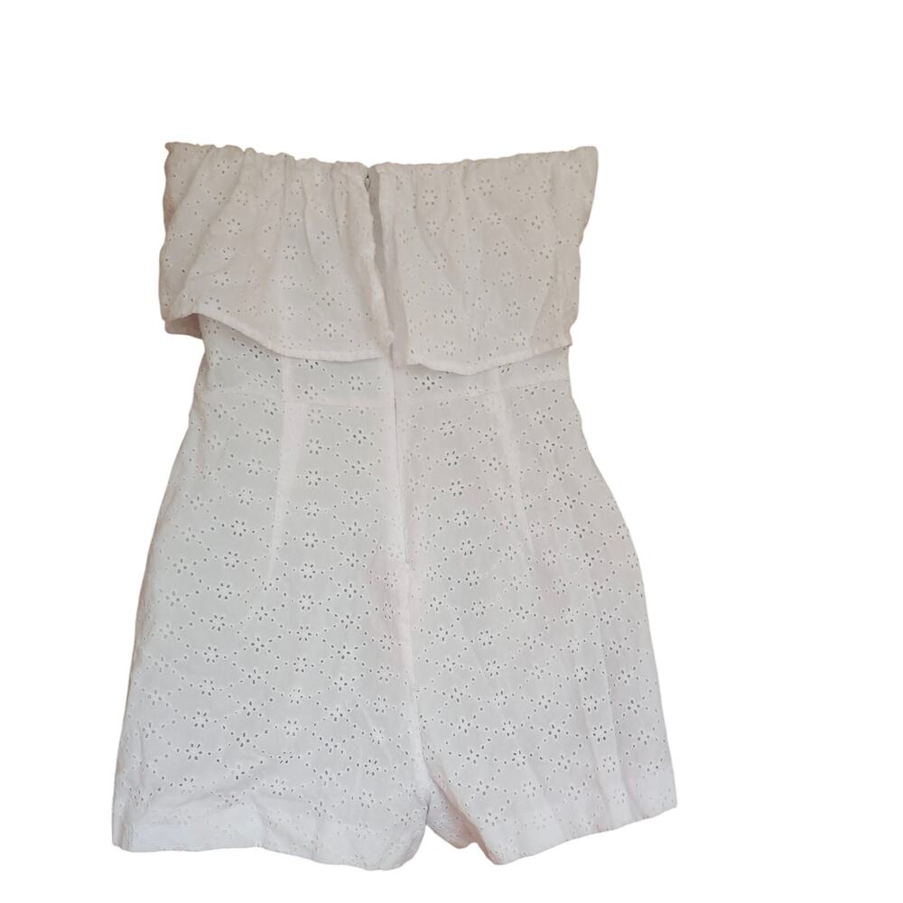 Bar III White Cotton Eyelet Romper Women sz 6 CottageCore Y2K Sleeveless Ruffle - Picture 4 of 5